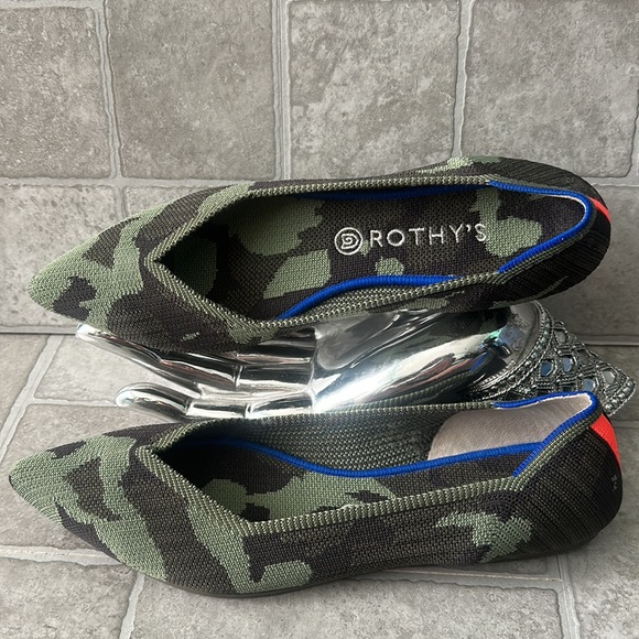 💚Rothy’s The Point Camo Flats💚 - Picture 6 of 15